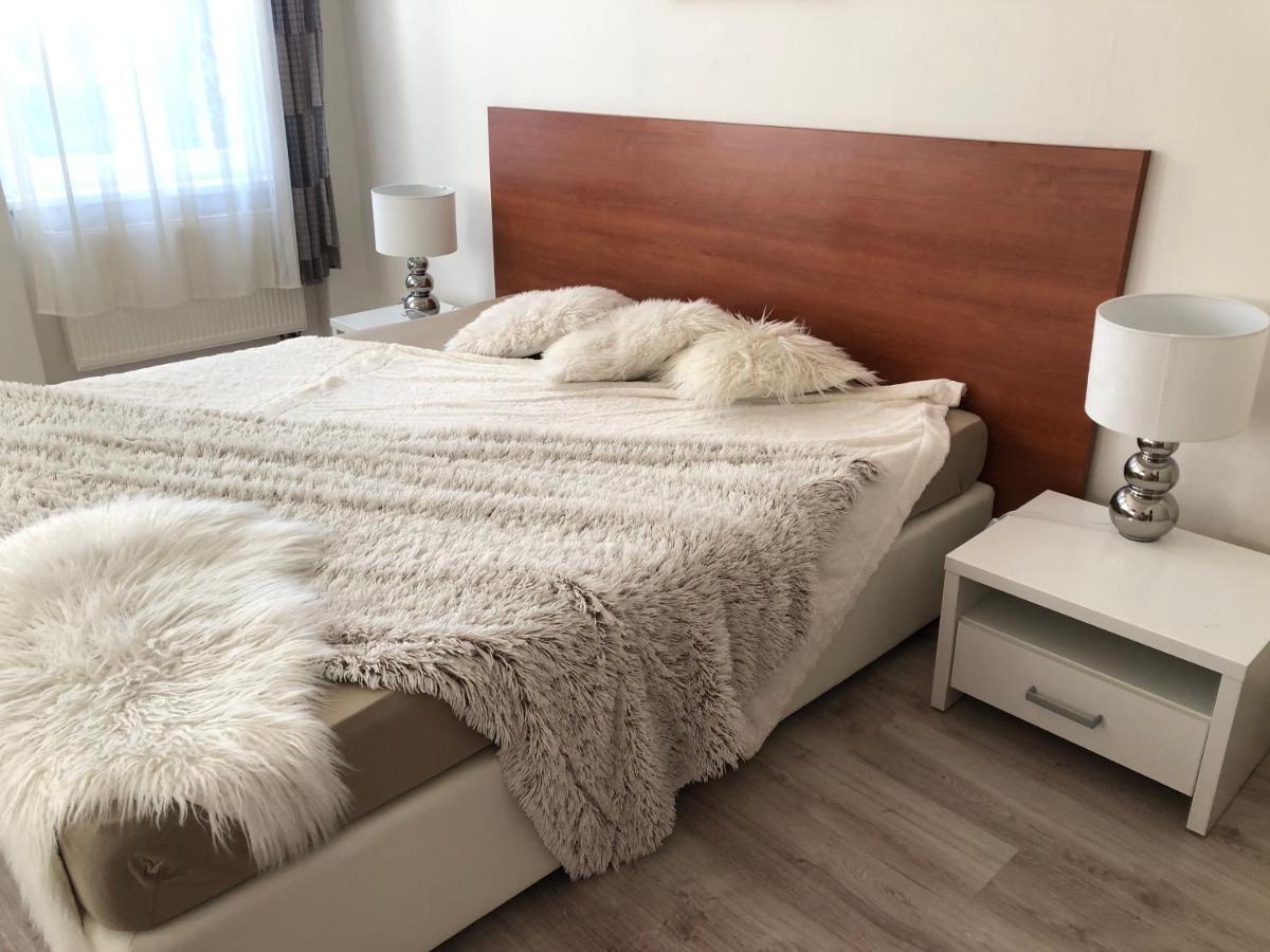 Apartmany Galeta カルロヴィ・ヴァリ エクステリア 写真