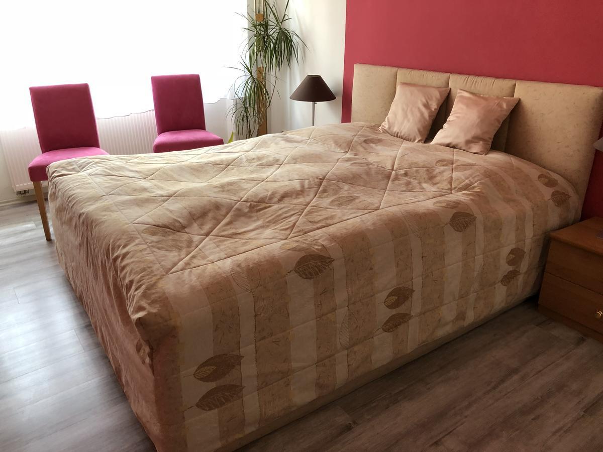 Apartmany Galeta カルロヴィ・ヴァリ エクステリア 写真